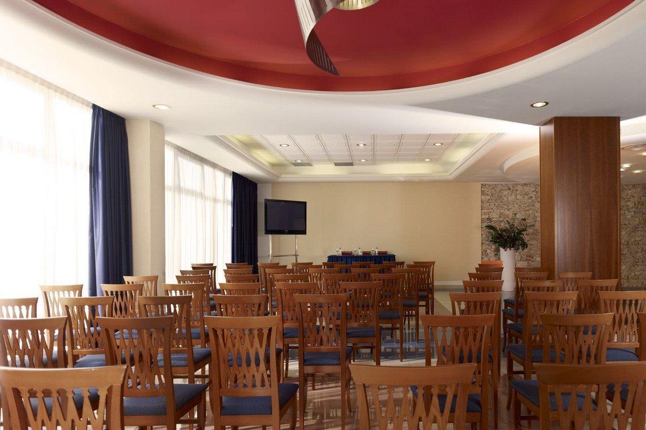 Arena Hotel Medulin Negócio foto
